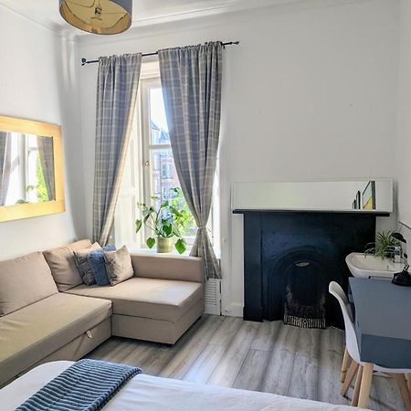 Huge Room In The City 에든버러 외부 사진